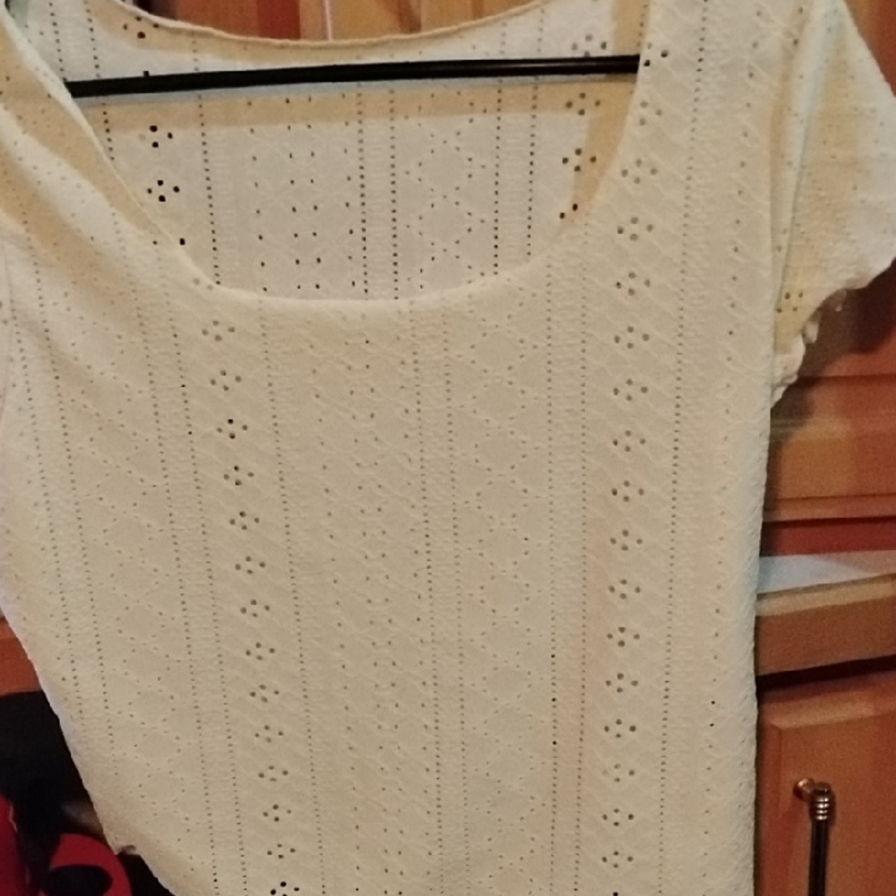 SHEIN Cream Eyelet Short Sleeve Top